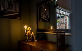 The Chambers At The Dukes Townhouse